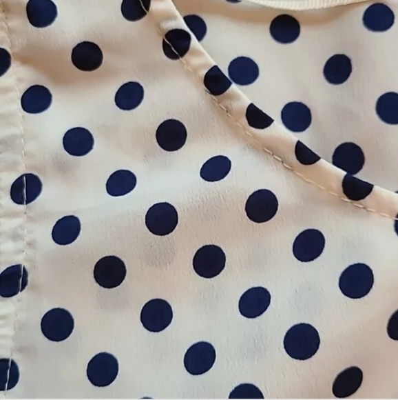 Zara White Polka-dot Top Blouse with Flutter Sleevs ASO Kate Middleton - Picture 7 of 12